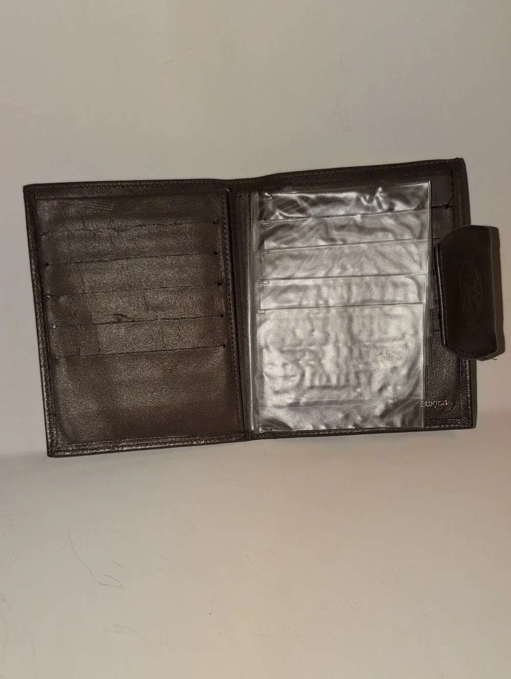 Vintage Buxton Brown Leather Snap Wallet with Gold Stamp Circa 1980